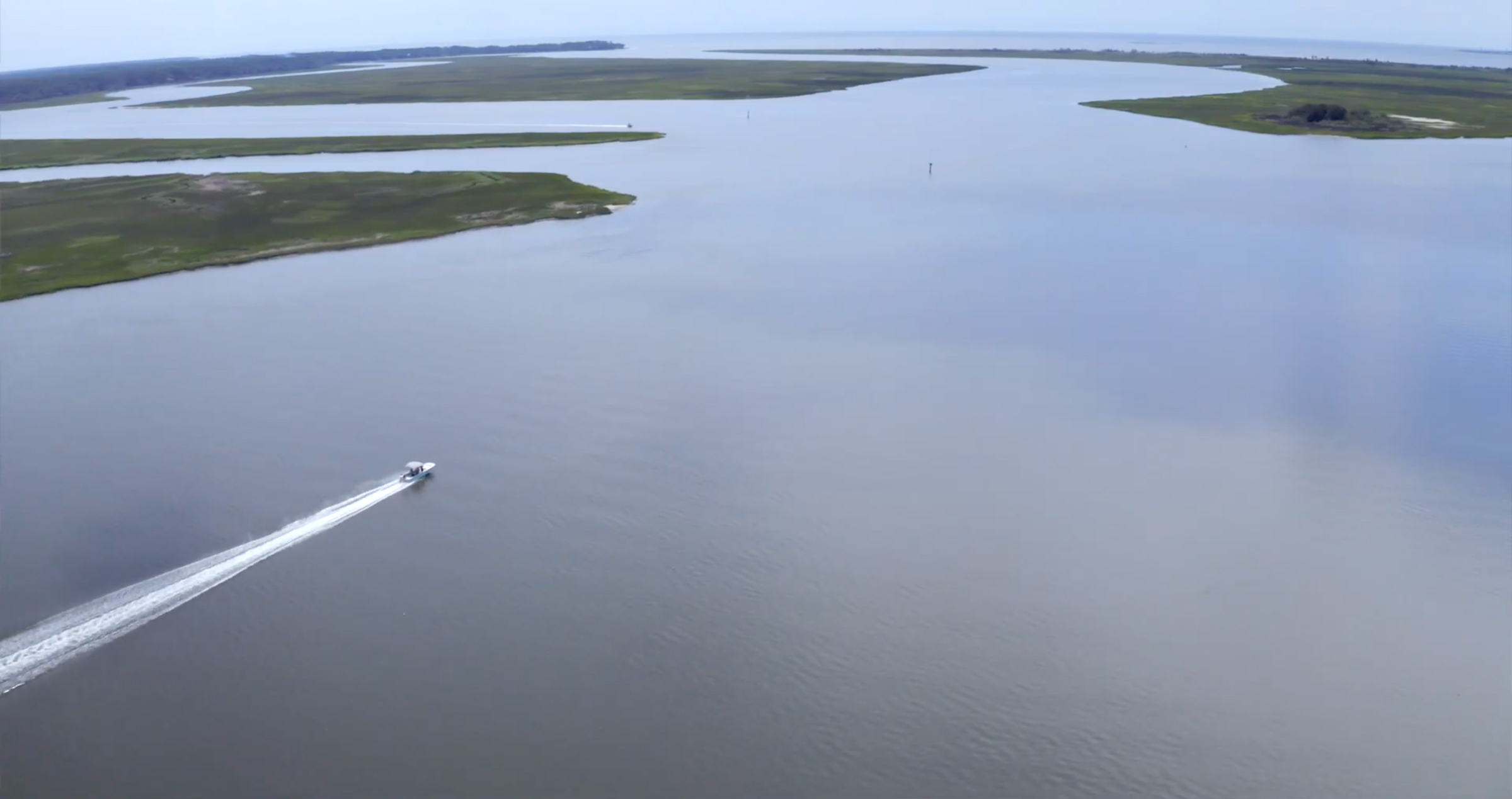 Boating Guidance Birdseye view of Low Country Drifters boat in the waterway